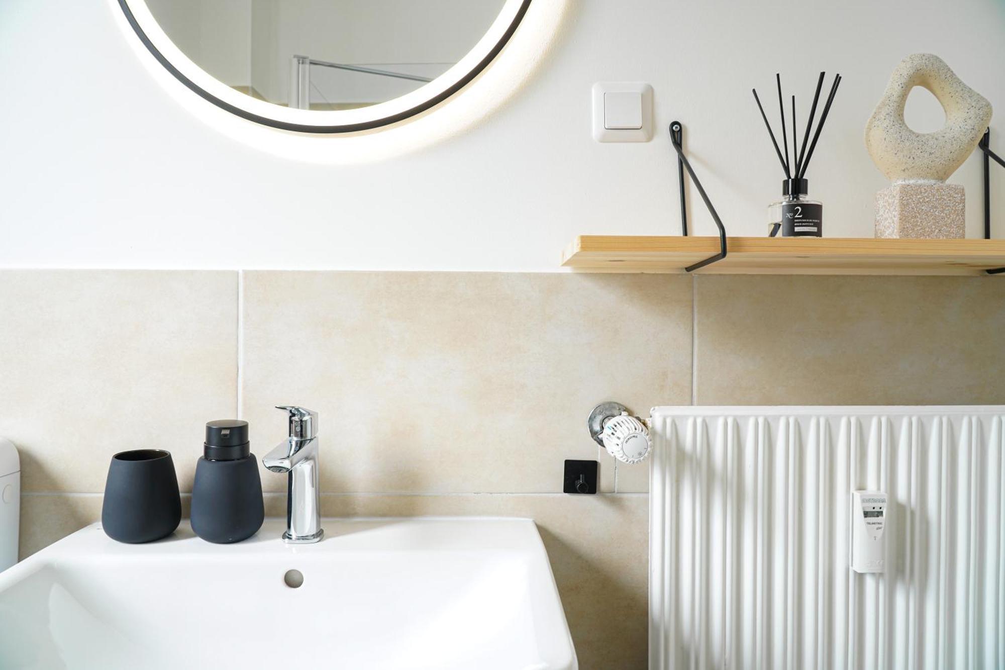 Homefy Balcony Apartment - Up To 4 People - Close To Fair - Free Parking Essen Eksteriør billede